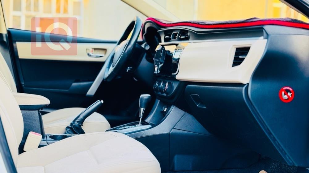 تويوتا كورولا